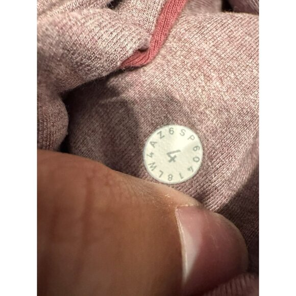 Lululemon Coast Easy Wrap Heathered Misty Merlot Size 4 EUC - Picture 7 of 7